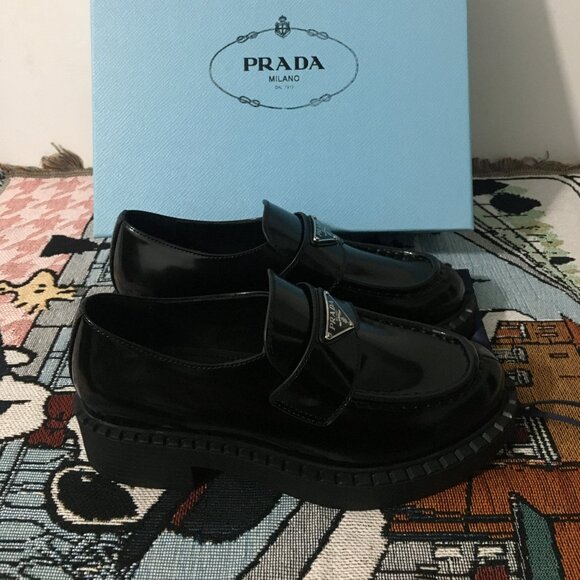 Prada women's black loafers - Picture 3 of 3